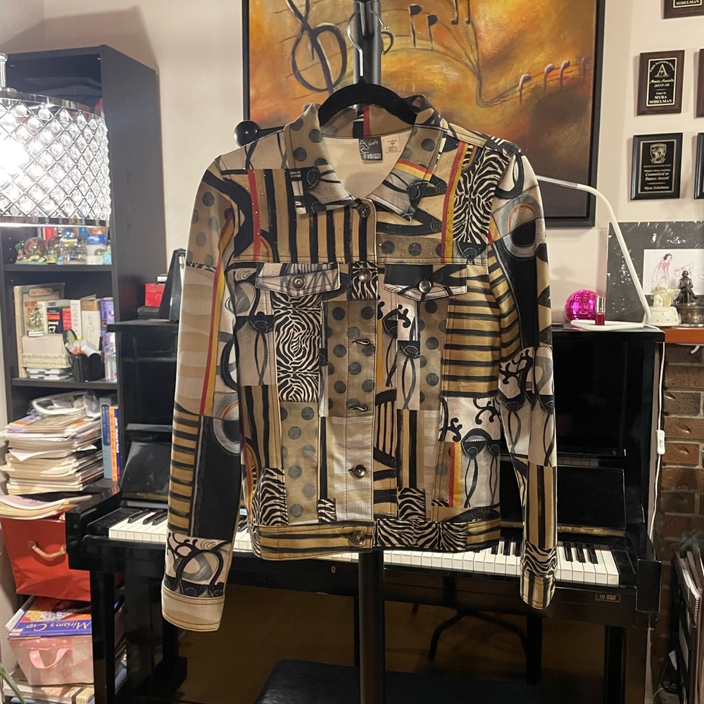 Abstract Patterned Jacket - Picture 3 of 5